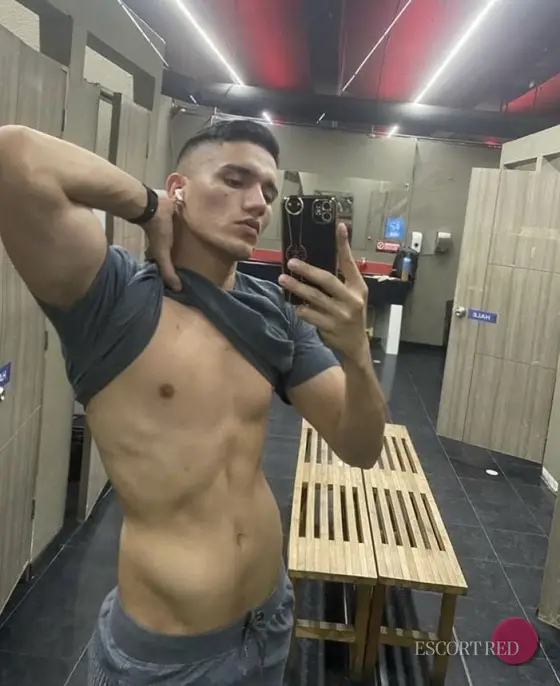 Vicente, Brazilian male escort in Macau — photo 5