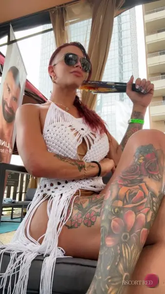 Vicky, Brazilian trans escort in Hong Kong — photo 3
