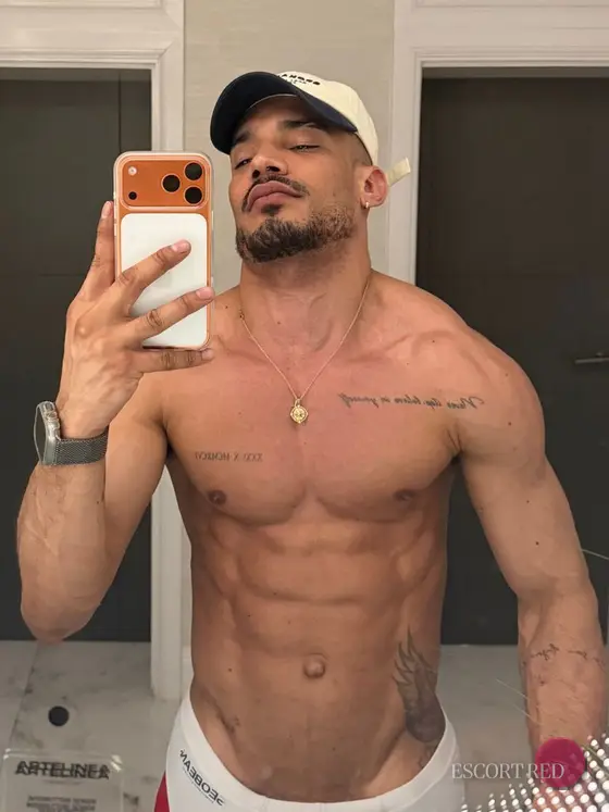 Vidal, Brazilian male escort in Hong Kong — photo 3
