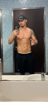 Vinicius, Brazilian male escort in Tokyo — photo 2