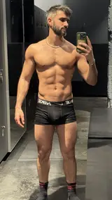 Vizallati, British male escort in Hong Kong — photo 2