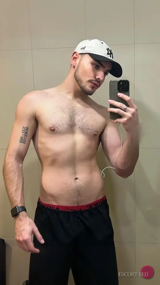 Wesley, Russian male escort in Hong Kong — photo 5