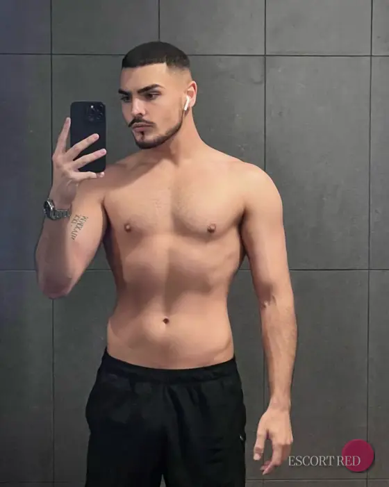 Wesley, Russian male escort in Hong Kong — photo 6