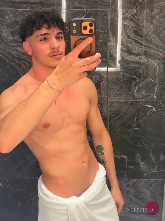Xander, Brazilian male escort in Tokyo