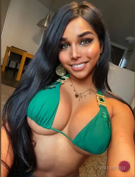 Ximena, Brazilian trans escort in Tokyo — photo 5