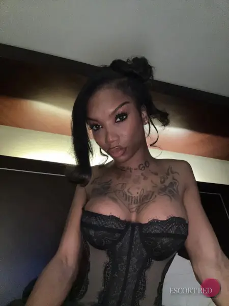 Yasmen, Chinese trans escort in Hong Kong — photo 3