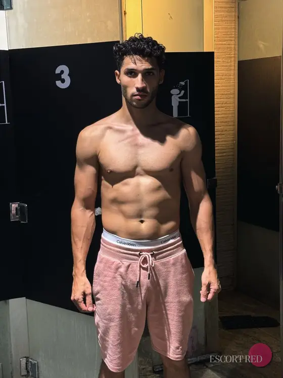 Yazeed, Japanese male escort in Tokyo