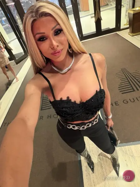 Yeidi, Brazilian trans escort in Tokyo — photo 4