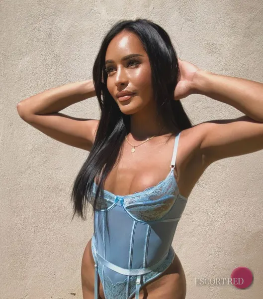 Yumi, Korean trans escort in Bangkok