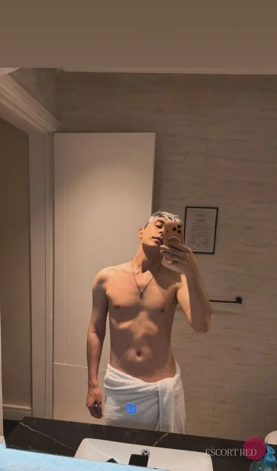 Zarussi, Russian male escort in Bangkok