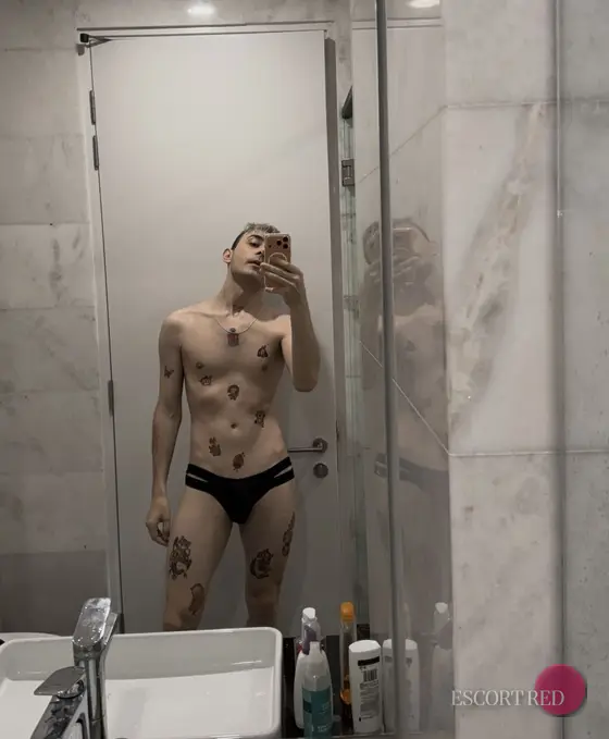 Zarussi, Russian male escort in Bangkok — photo 3