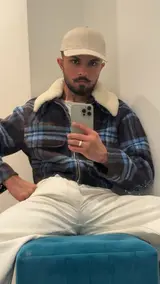 Zelvian, male escort in Hong Kong